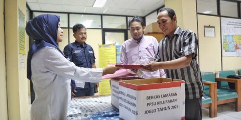 FOTO: Antusiasme Warga Melamar Jadi Petugas Pasukan Oranye, Ini Persyaratannya!