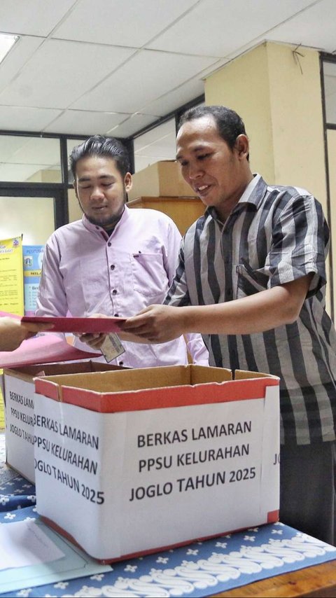 FOTO: Antusiasme Warga Melamar Jadi Petugas Pasukan Oranye, Ini Persyaratannya!