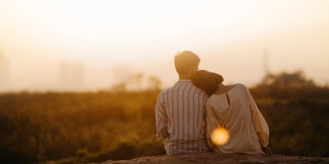 Tips Langgeng Menjaga Rasa Cinta Bertahan Puluhan Tahun pada Satu Orang yang Sama