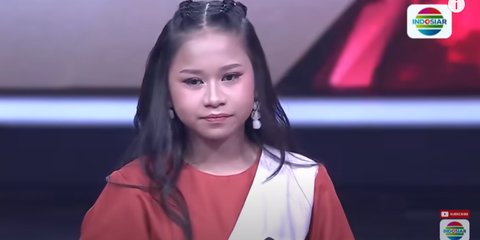 Penampilan April Peserta D'academy 7 Asal Cirebon 'Membius' Juri, Dewi Perssik Samai Standing Ovation