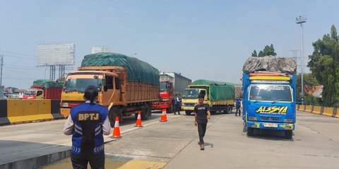 Berantas Truk Kelebihan Muatan, Pemerintah Bakal Atur Nominal Gaji Sopir
