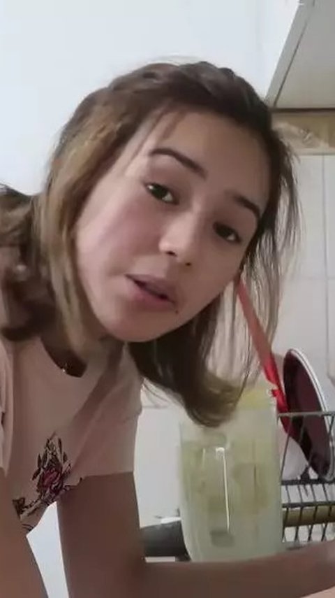 5 Potret Dapur Kotor Rumah Megah Beby Tsabina, Sempit Bak Gang Senggol dan Perabotan Sangat Sederhana