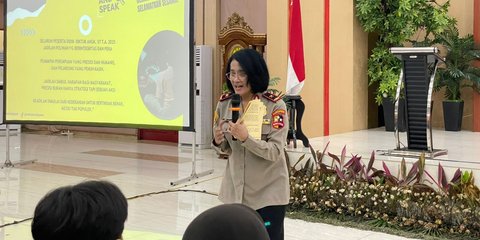 {{caption}}