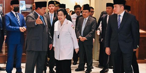 PDIP Patahkan Muzani: Sikap Ibu Megawati ke Gibran Biasa Saja, Tidak Seakrab ke Pak Prabowo