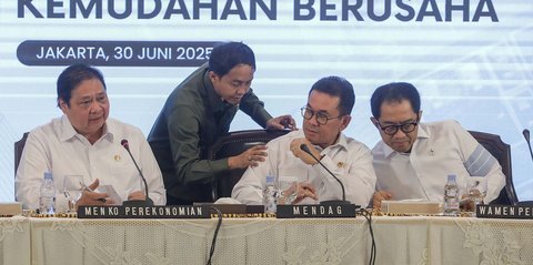 FOTO: Pemerintah Longgarkan Impor 10 Komoditas, Dari Produk Kehutanan hingga Alas Kaki