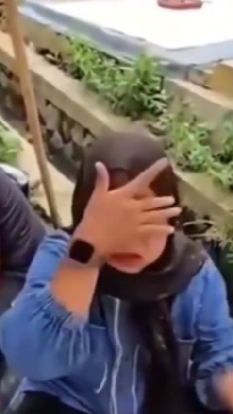Bawa Kabur Uang Arisan Ratusan Juta Rupiah Malah Senyam Senyum, Seorang Istri Disiram Sambal oleh Suami