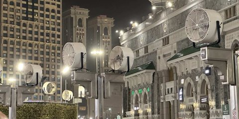 FOTO: Arab Saudi Siaga Penuh Hadapi Cuaca Panas Mendidih saat Pelaksanaan Ibadah Haji