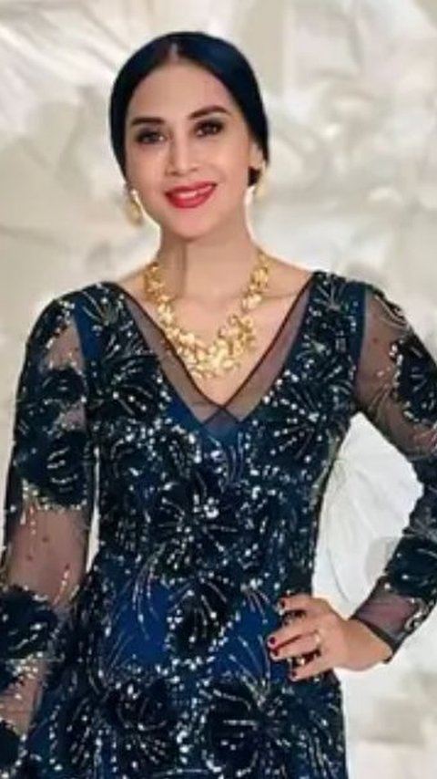 7 Inspirasi Outfit Kondangan ala Artis Lawas 90-an, Diah Permatasari hingga Bella Saphira Tampil Memikat