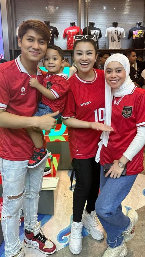 6 Potret Anak Artis Pecinta Sepakbola, Bakal Nonton Langsung Timnas Indonesis Vs China di GBK Malam Ini?