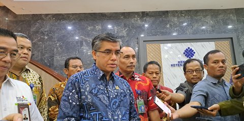 VIDEO: Respons Menaker Yassierli Soal Pencairan BSU Rp600 Ribu Hingga Job Fair Disebut Formalitas