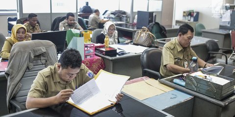 Gaji PNS Dipotong untuk Biayai BPJS Ketenagakerjaan Buruh Tani dan Tukang Becak