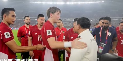 Seperti Sudah Bestie, Gaya Ole Romeny Tepuk-Tepuk Pundak Presiden Prabowo Usai Kalahkan Cina di GBK