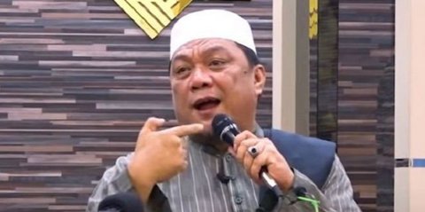 Ustaz Yahya Waloni Meninggal Dunia Saat Khotbah Jumat di Makassar
