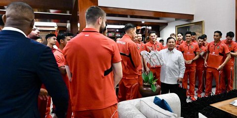 FOTO: Momen Akrab Prabowo Sambut Pemain Timnas di Rumah Kertanegara, Ole Romeny dkk Dapat Hadiah Jam Mewah