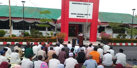 Kantor Pusat hingga UPT Kemensos Gelar Salat Iduladha dan Sembelih Hewan Kurban