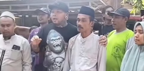 Sangar, Badan Penuh Tato Pria Ini Peduli Pendidikan Biaya Siswa dan Gaji Guru Ditanggung 'Anak-anak Enggak Boleh Bayar Iuran'