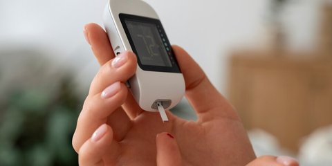 Benarkah Kehitaman di Belakang Leher Tanda Diabetes? Ini Fakta Medisnya