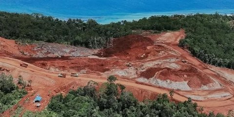DPR Duga Ada KKN dalam Penerbitan Izin Tambang Nikel di Raja Ampat: Pembiaran Pemerintah Sebelumnya