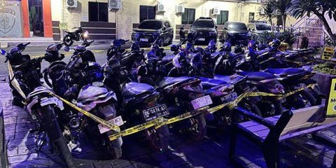 Isi Rumah di Medan Ini Mengejutkan, 'Dihuni' Puluhan Sepeda Motor Bodong