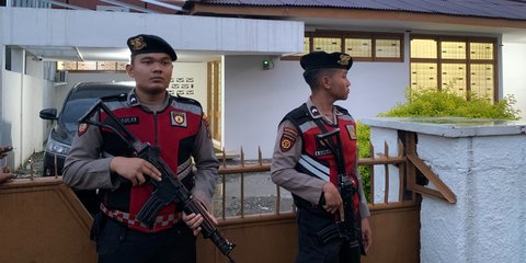 Dikawal Polisi Bersenjata, KPK Geledah Dua Kantor Dinas PUPR Sumut di Medan