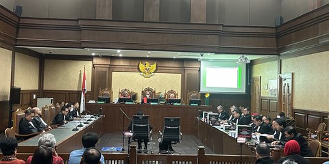 Hasto Minta Dibebaskan Kasus Perintangan Penyidikan Harun Masiku: Tuntutan 7 Tahun Tak Adil