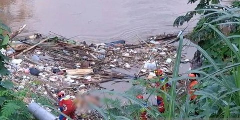 Mayat Tanpa Kepala di Kali Ciliwung Diduga Pegawai Kemendagri