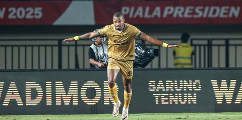 FOTO: Penantian Terbayar, Dewa United Bawa Pulang Trofi Peringkat Tiga Piala Presiden 2025