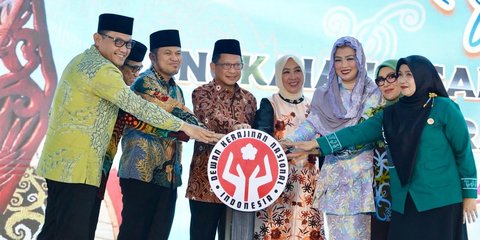 Tutup Perayaan HUT Ke-45 Dekranas, Mendagri Puji Kiprah Luar Biasa Perajin Indonesia