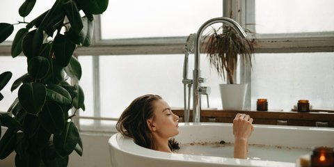 3 Tanaman Hias yang Bikin Kamar Mandi Wangi dan Estetik Sekaligus, Lebih Elegan dari Pengharum Ruangan
