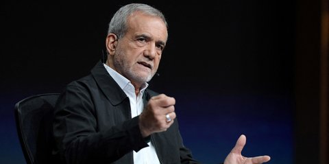VIDEO Mendebarkan, Detik-Detik Presiden Iran Nyaris Terbunuh oleh Serangan Bom Israel, Hanya Luka di Kaki