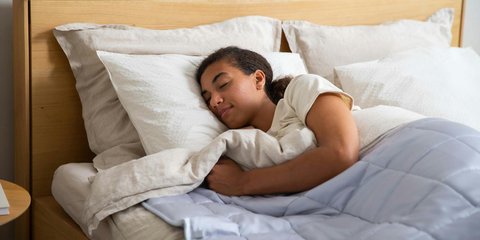 Strategi Tidur Optimal dari Seluruh Dunia: Inemuri Jepang Hingga Sauna Finlandia