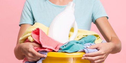Cara Mencuci Baju Thrift Agar Layak Pakai dan Bebas Kuman, Aman Dilakukan Sendiri