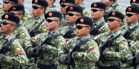 VIDEO: Langkah Gagah TNI Getarkan Paris, Pimpin Defile Tentara Prancis Hingga Didit Rekam Bangga