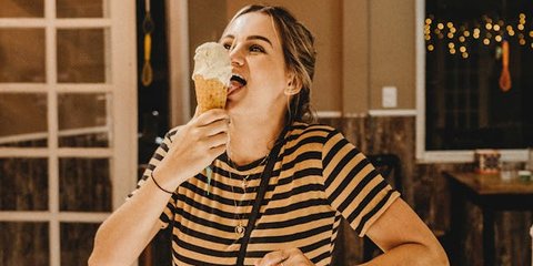 Mengapa Kita Sakit Kepala Saat Makan Es Krim? Ini Penyebab dan Cara Mengatasinya