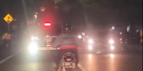 Viral Fortuner Pakai Lampu Rem Putih Bikin Silau, Pelat Nomor Mati Pengemudi Ditegur Malah Bilang 