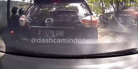 Viral Nissan X-Trail Ugal-ugalan di Jalan, Berkali-kali Sengaja Tabrak Mobil yang Dipotongnya