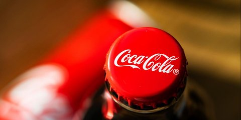 Trump Klaim Coca-Cola Balik Pakai Gula Tebu