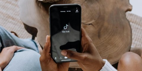 Rapat dengan TikTok, DPR Usul Larang Akun Ganda di Medsos Masuk Revisi UU Penyiaran