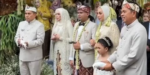 VIDEO: Momen Jusuf Hamka Membungkuk Salami Dedi Mulyadi di Pernikahan Anak Irjen Karyoto