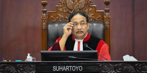 VIDEO: Keras Ketua MK Suhartoyo Tegur Polri, Minta Kapolri Hadir Langsung di Sidang