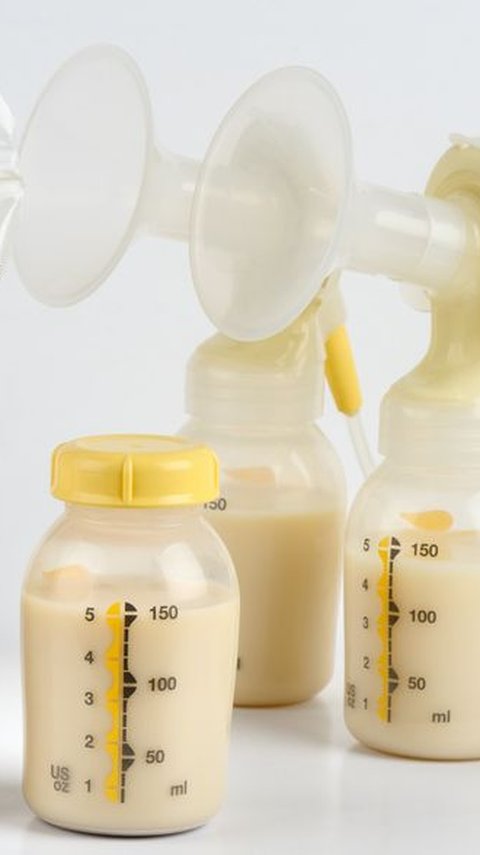 Fakta Unik Warna Air Susu Ibu: Dari Kuning Kolostrum hingga Kehijauan Sayuran