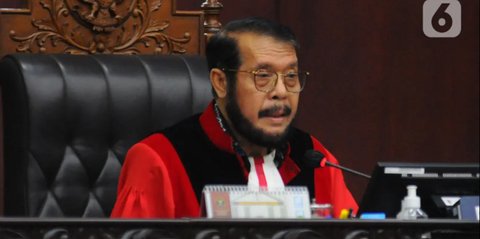 Hakim Anwar Usman Paman Wapres Gibran Bikin Siidang MK Tertawa, Ngaku Bersuara Merdu saat Bahas UU Hak Cipta