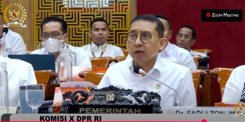 VIDEO: Tegang! Dua Dewan Wanita Nangis Potong Fadli Zon Bersikeras Tak Akui Pemerkosaan Massal '98