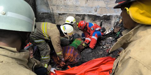 Warteg di Penjaringan Terbakar, Api Melumat 7 Bangunan 1 Orang Meninggal