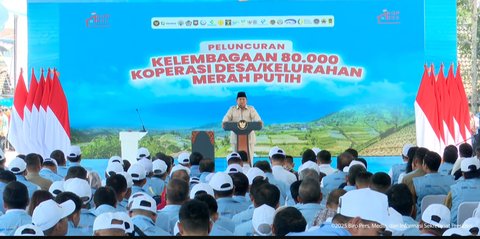VIDEO: Sapaan Prabowo Bikin Titiek Tersipu Malu Sampai Jenderal Polisi Tepuk Tangan
