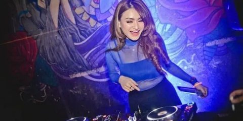 Konten Parodi Kehamilan Bersama DJ Panda Bikin Heboh, Ini Profil Nathalie Holscher Mantan Istri Sule