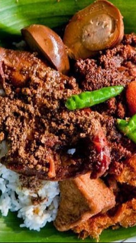 20 Spot Wisata yang Populer karena Makanan Unik dan Lezatnya, Jalan-Jalan Sekaligus Kulineran