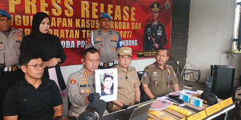 1,2 Juta Butir Obat Terlarang Ditemukan di Rumah Cibaduyut Bandung, Penghuninya Kabur Diburu Polisi