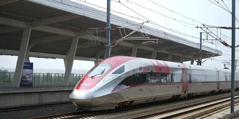 Prabowo Ingin Bangun Kereta Cepat Jakarta-Surabaya, Regulasi Sedang Disiapkan