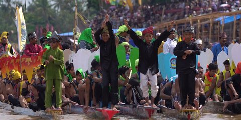 Bocah Pacu Jalur Kuansing Riau Mendunia, Viral Aura Farm Dahsyat Hingga Tarik Perhatian PSG dan AC Milan